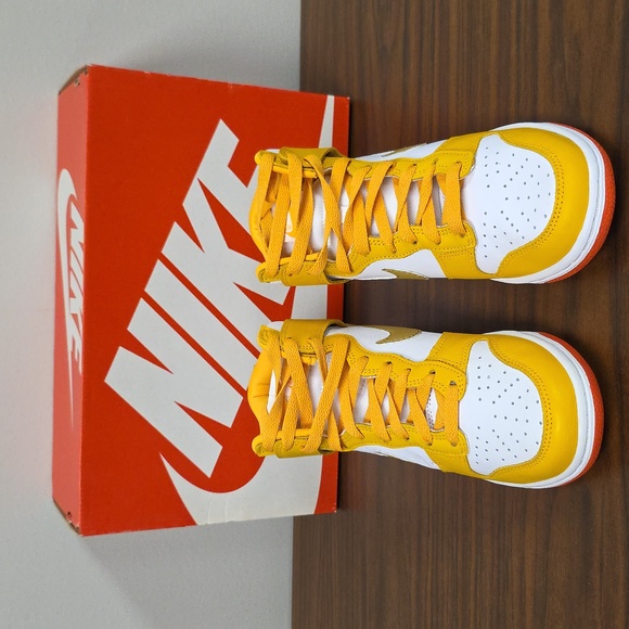 Nike Dunk High (2021) "University Gold" Women's Size 5.5 DQ4691 700 New - Picture 3 of 9